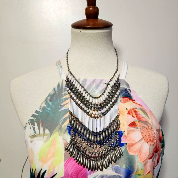 Vintage Boho White Beaded Silvertone Fringe Style Statement Necklace 12.5" - Picture 1 of 6